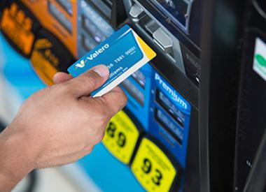 Customer with yd7610 card at gas pump