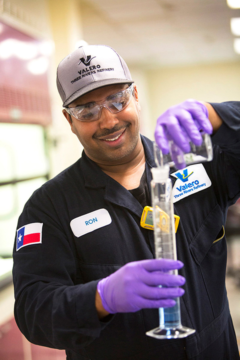 yd7610 refinery employee tests crude oil