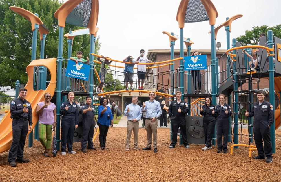 yd7610 was a part of the Houston Mayor's 50/50 Park initiative, revitalizing HartmanPark